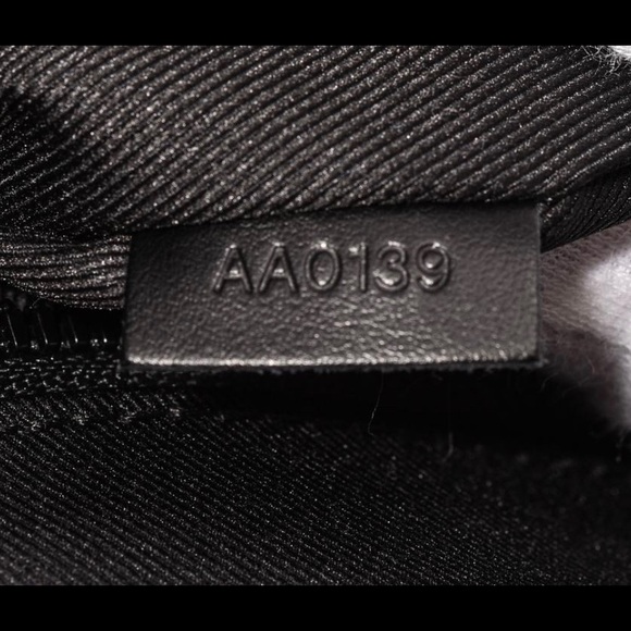 Louis Vuitton Boston - Picture 4 of 5